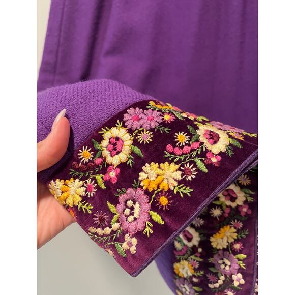 1970s Vintage Maxi Skirt Purple w Embroidered Details Boho Artsy Size Small JL - Picture 5 of 13
